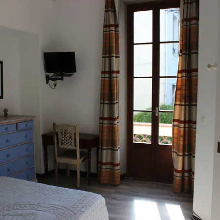 Hotel La Malouine 2*