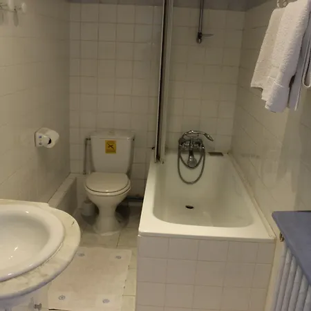 Hotel La Malouine 2*