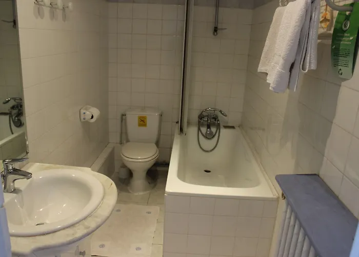 Hotel La Malouine 2*